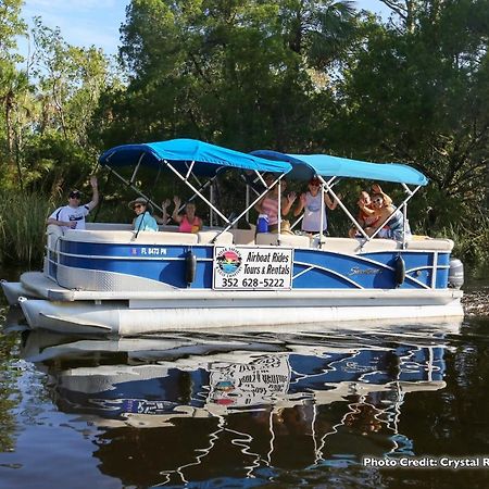 River Safaris, Stationary Class A Motorcoach, Old Homosassa Eksteriør billede